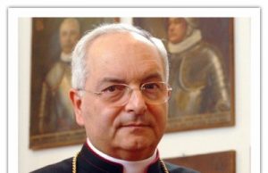 «Слухняність у Церкві не є запереченням гідності людини» Кардинал Мауро П’яченца