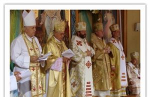 Митрополит Пряшівський передав Главі УГКЦ мощі блаженних священномучеників Павла (Гойдича) та Василя (Гопка)