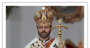 Церква України на Майдані в Києві поряд зі своїм народом