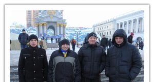 Студенти Василіянської Провінції Св. Миколая на майдані в Києві