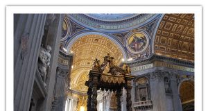 Катехизм Католицької Церкви про захист миру і уникнення війни alt