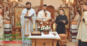 Пасхальні богослужіння в Мукачівському монастирі