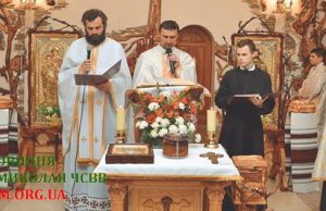 Пасхальні богослужіння в Мукачівському монастирі