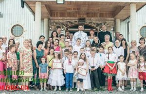 Перша Сповідь та Урочисте Святе Причастя в Мукачівському монастирі