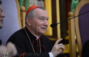 Будьте служителями Церкви та народу, який вам доручено. Держсекретар Ватикану зустрівся з семінаристами