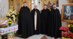 Пасхальне привітання (відео) Ієромонахів Василіян Малоберезнянського монастиря