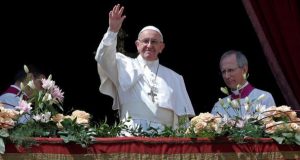 У Різдвяному посланні «Urbi et Orbi» Папа молиться за мир в Україні