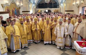 АРХІЄРЕЙСЬКА БОЖЕСТВЕННА ЛІТУРГІЯ В ЗАРВАНИЦІ