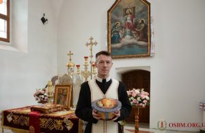 ВЕЛИКОДНЄ ПРИВІТАННЯ ПРОТОІГУМЕНА ПРОВІНЦІЇ СВЯТОГО МИКОЛАЯ В УКРАЇНІ